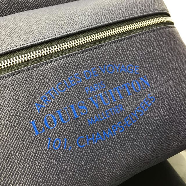 LV包 LV雙肩包 M30359 Discovery雙肩包 海軍藍Taga牛皮 LV男士後背包  ydh3307